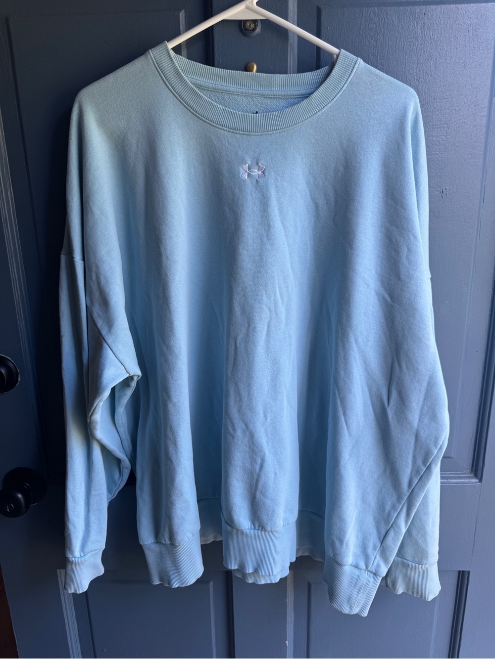 Under Armour Women’s Light Blue Crewneck Sweatshirt